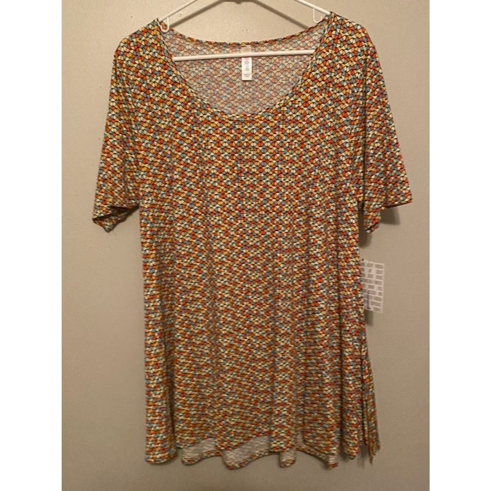 Lularoe Perfect T geometric circles Large NWT